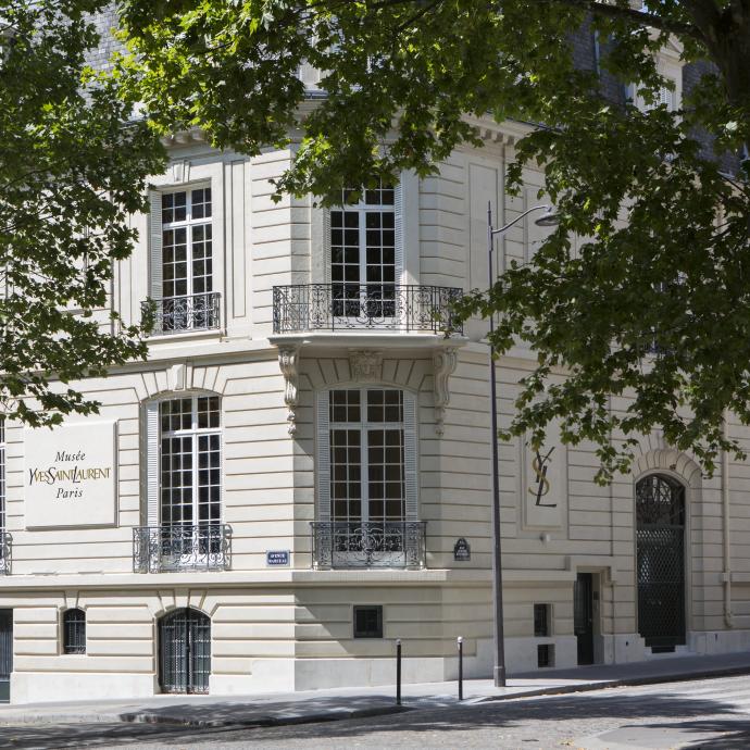 L'Hôtel O.lysée vous invite à l'Exposition Yves Saint Laurent